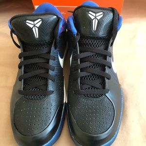Nike KOBE ZOOM IV size 9 men 11 women